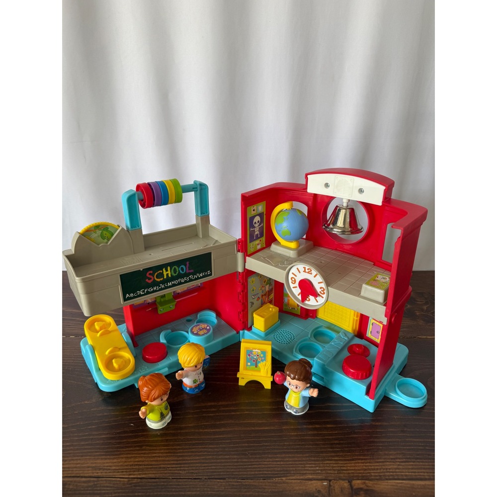 Fisher-Price Little People Friendly School Playset DJB52 with 3 Figures‎